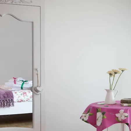 ベッド・アンド・ブレックファスト La Casa Di Amedeo